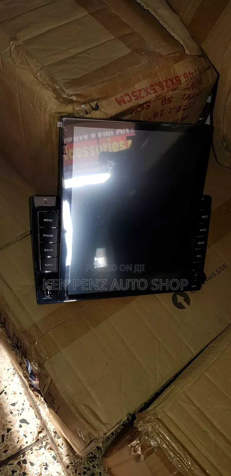 Android Car Radio With a Long and Wide Display