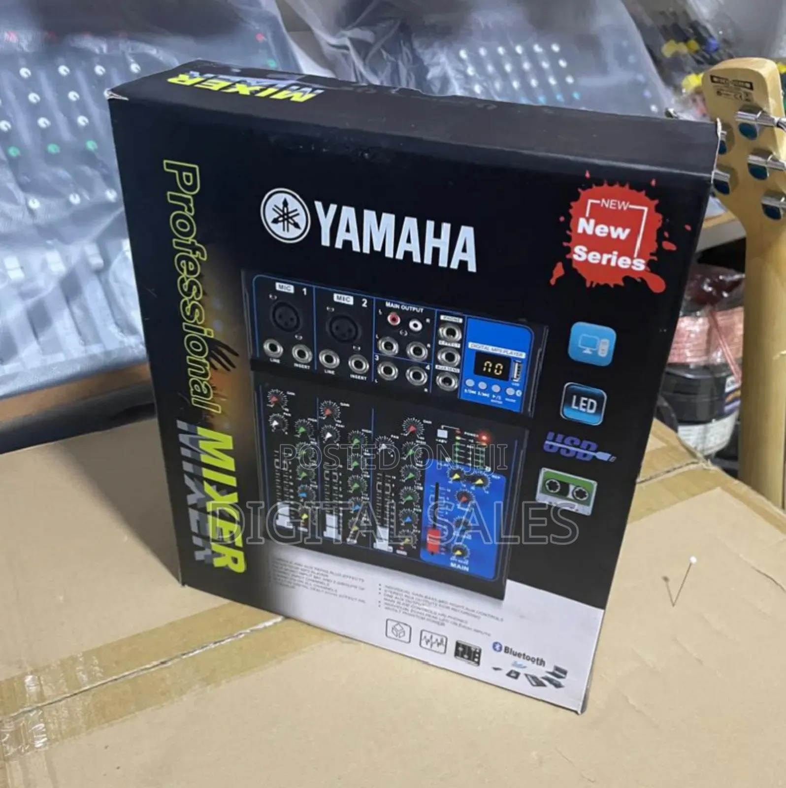 Yamaha F4-Usb Digital Mp3 Player Bluetooth Live Music Mixer.
