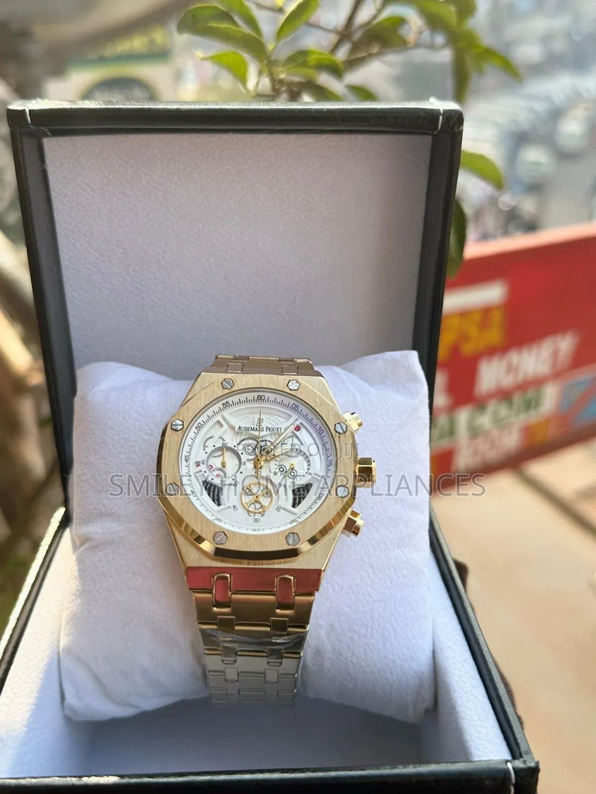 Audemars Piguet Men's Wrist Gift Box Watch Gold