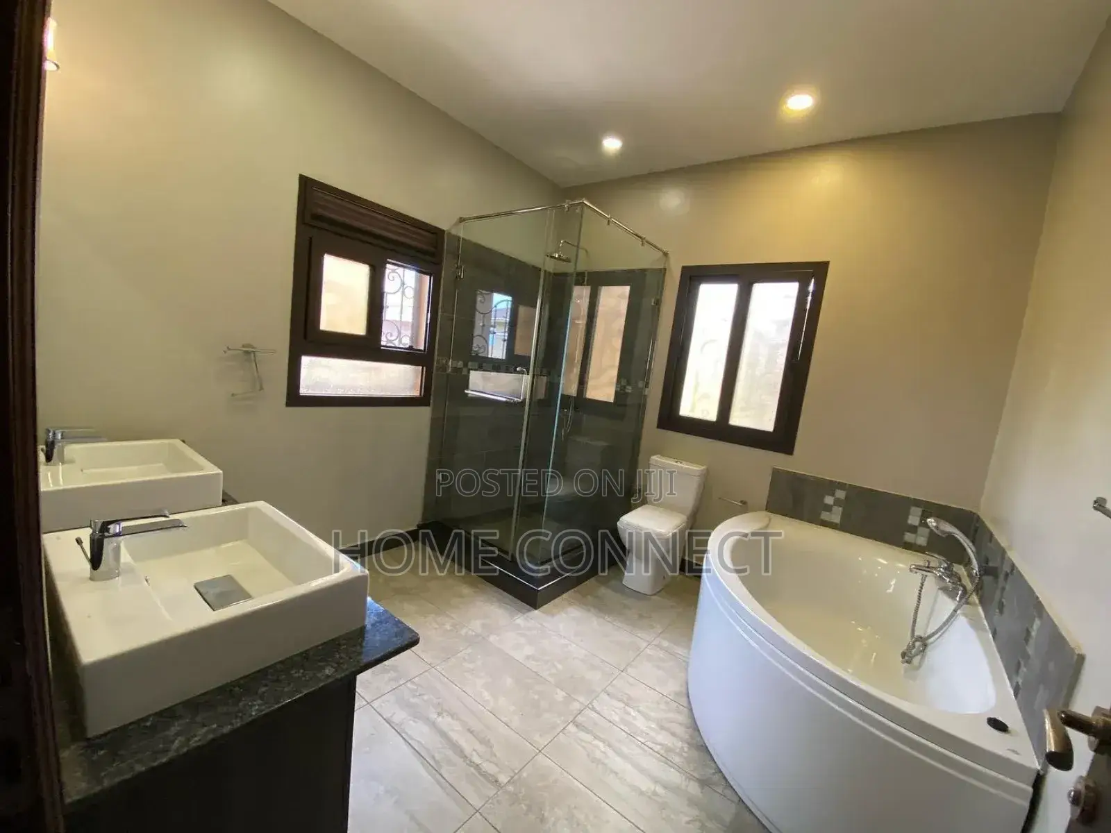 4bdrm Duplex in Kyanja, Central Division for rent