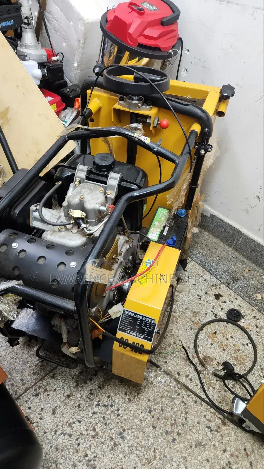 Concrete Cutter/ Floor Saw Key to Start