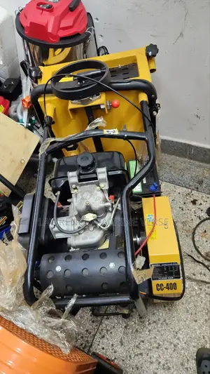 Concrete Cutter/ Floor Saw Key to Start