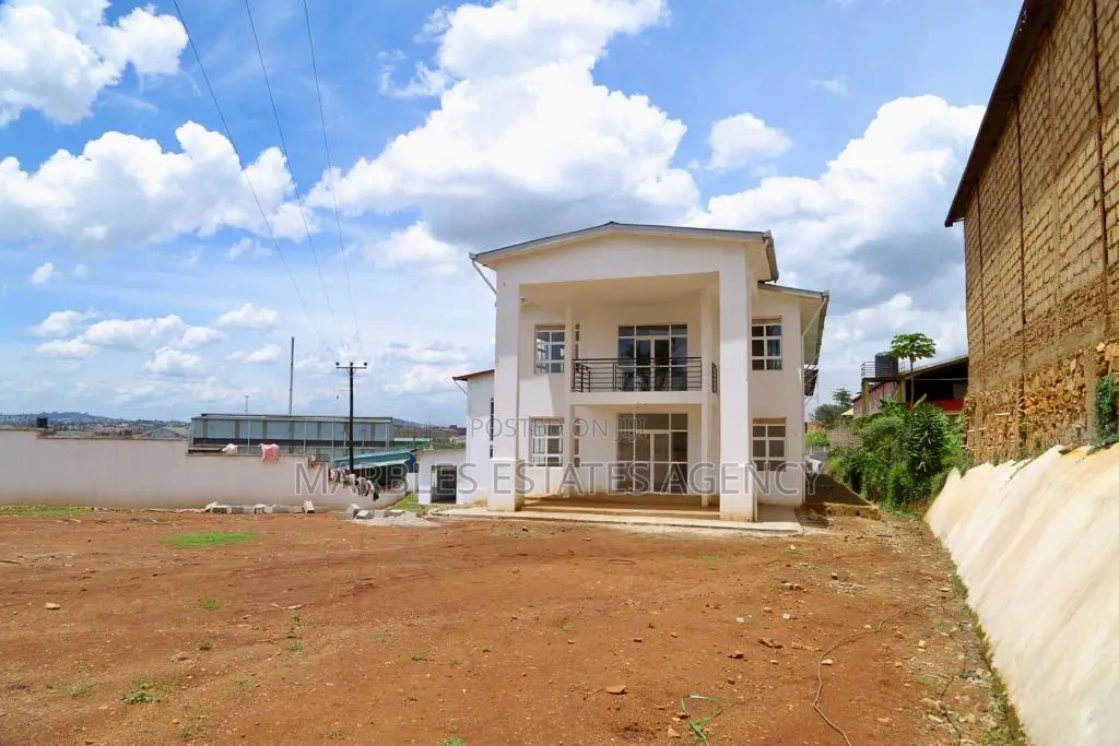 Warehouse for Sale in Namanve 1,350sqms