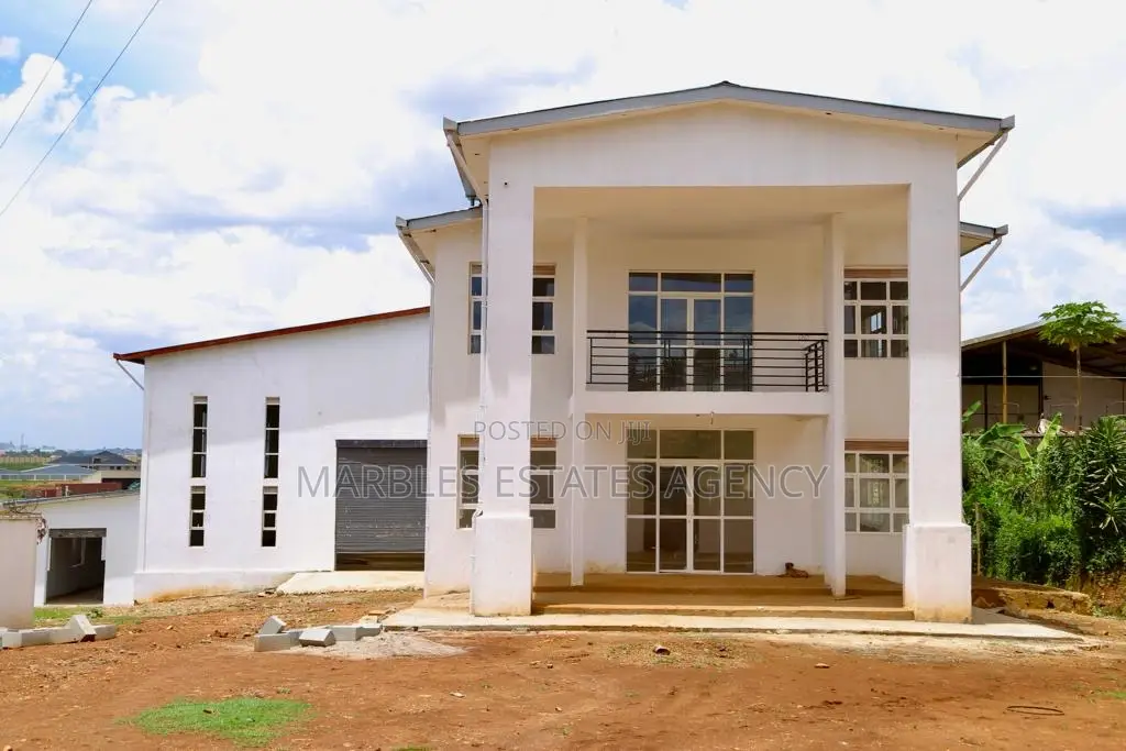 Warehouse for Sale in Namanve 1,350sqms