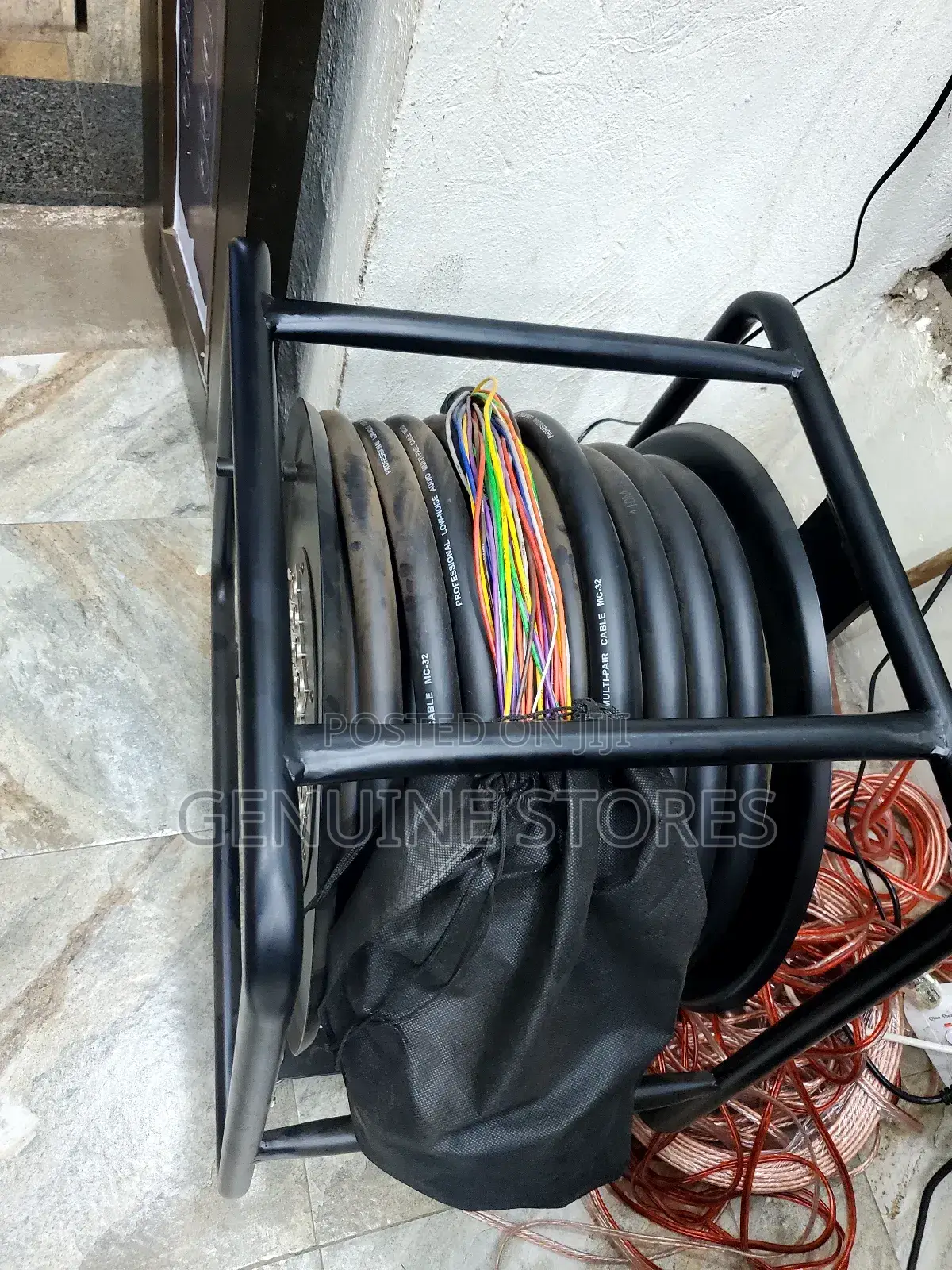 Snake Cable/ Low Noise Audio Cable of 32 Channel.