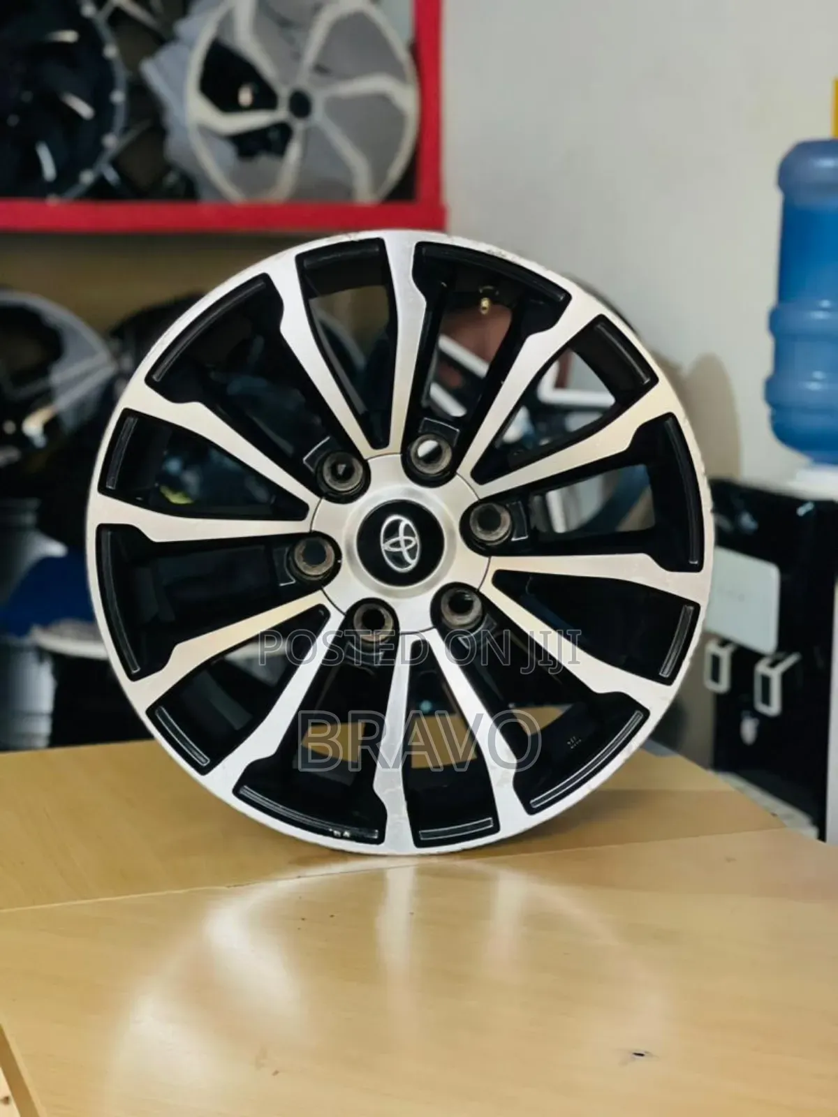 Rims Size 17 for Land Cruiser Double Cabin.