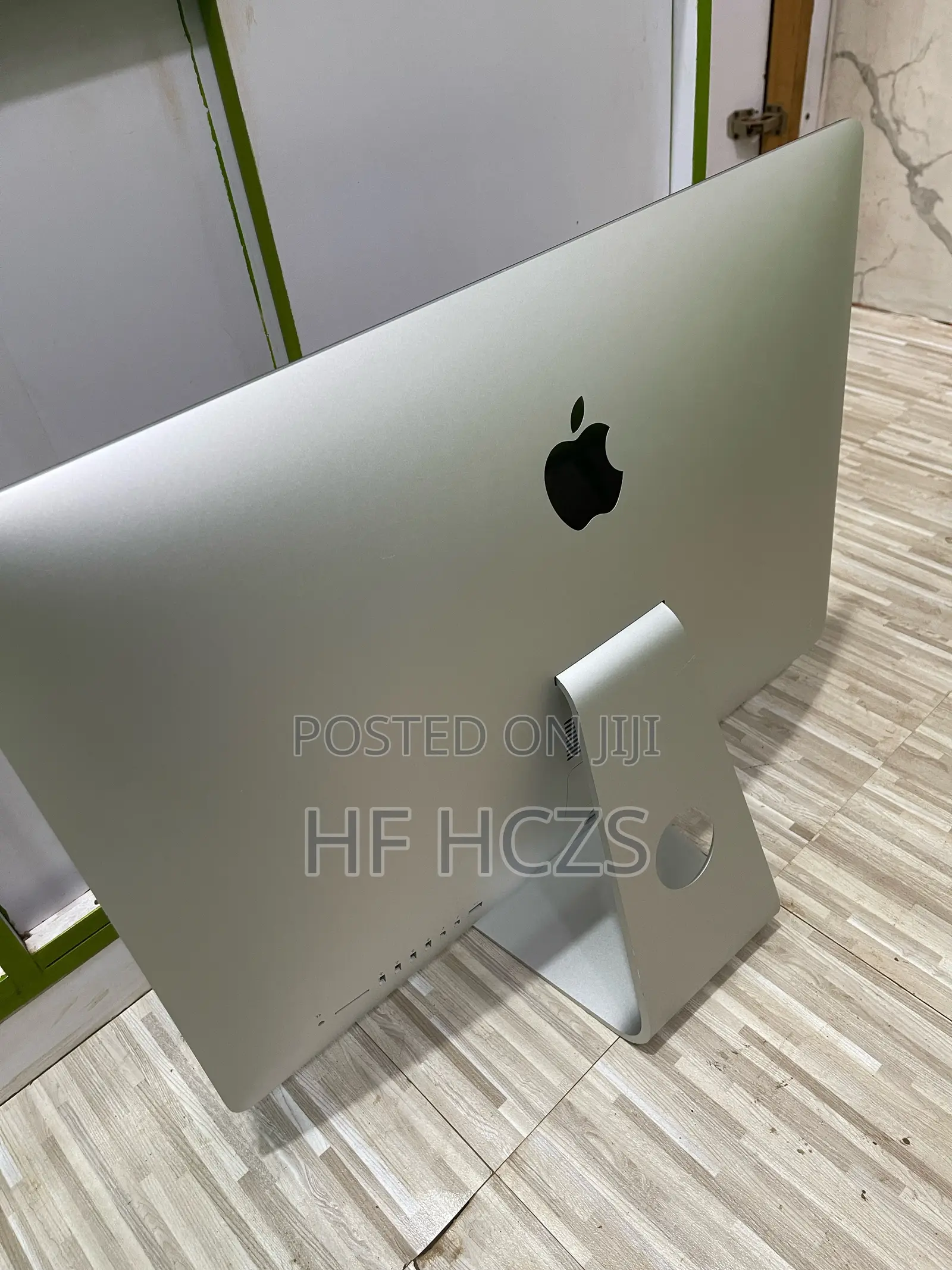 Desktop Computer Apple iMac 8GB Intel Core i5 HDD 1T