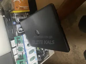 Laptop HP 15-Ra003nia 4GB Intel Core I3 HDD 500GB