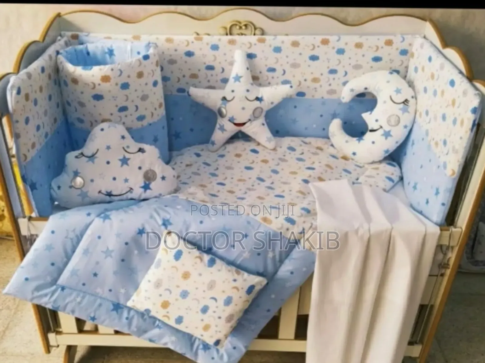 Comfortable Baby Bed Set / Baby Cot Bumpers