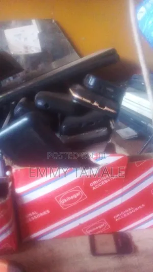 Phone Repairer at Your Home