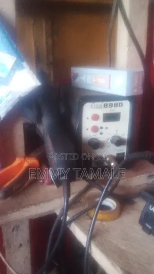 Phone Repairer at Your Home
