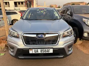 Subaru Forester 2018 Silver