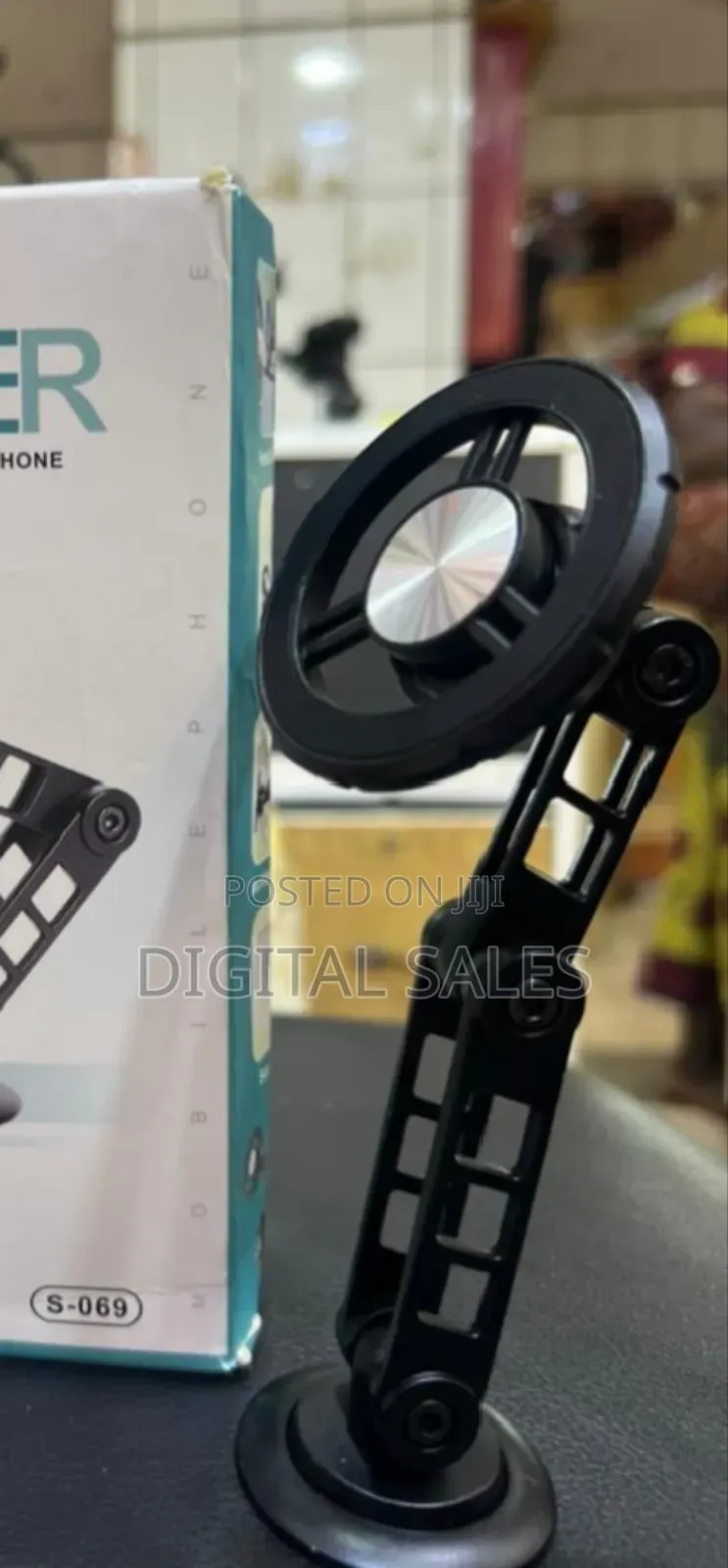 Phone Holder
Ush