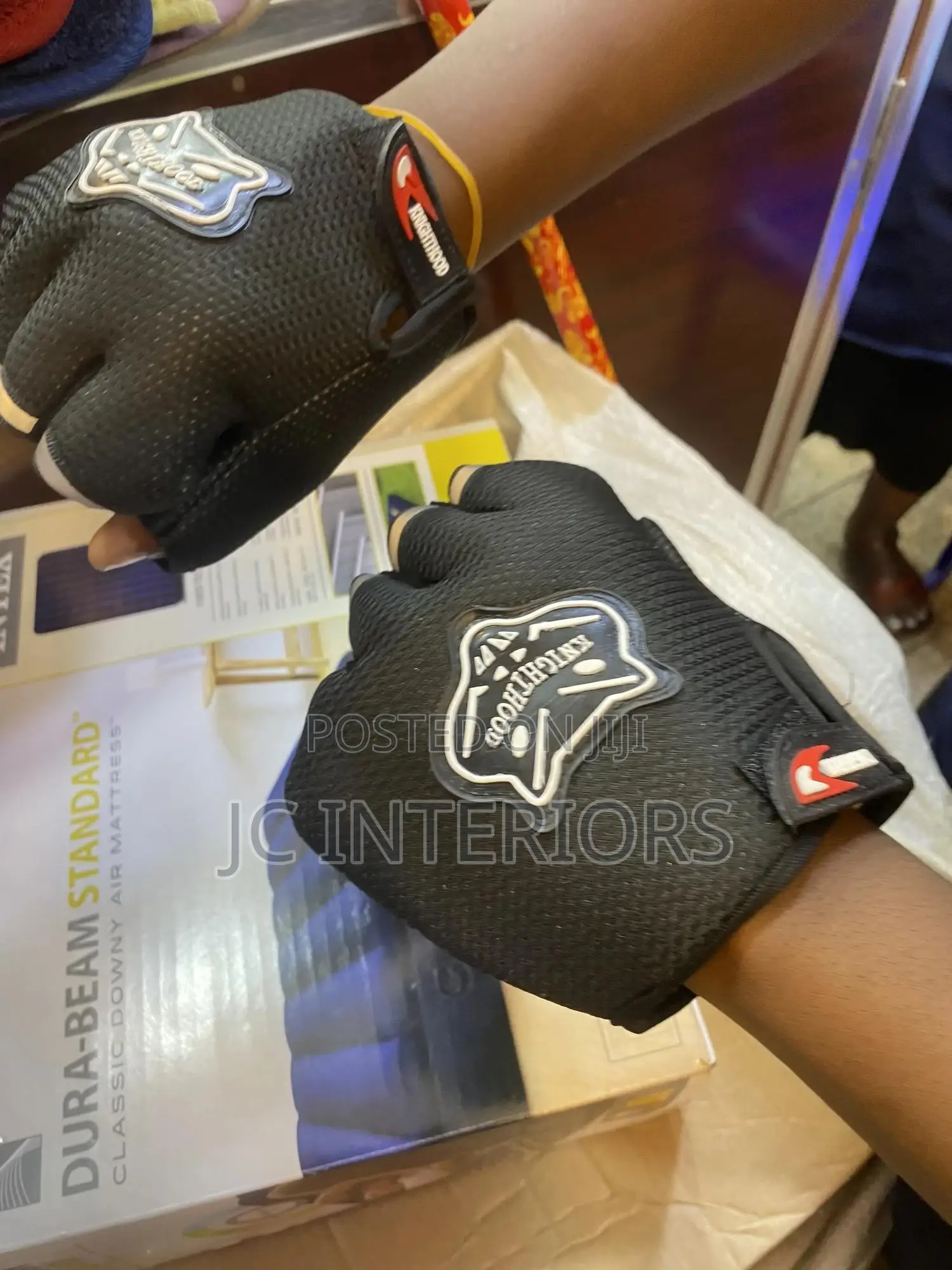 Knighthood Motorcycle Half Hand Grip Gloves