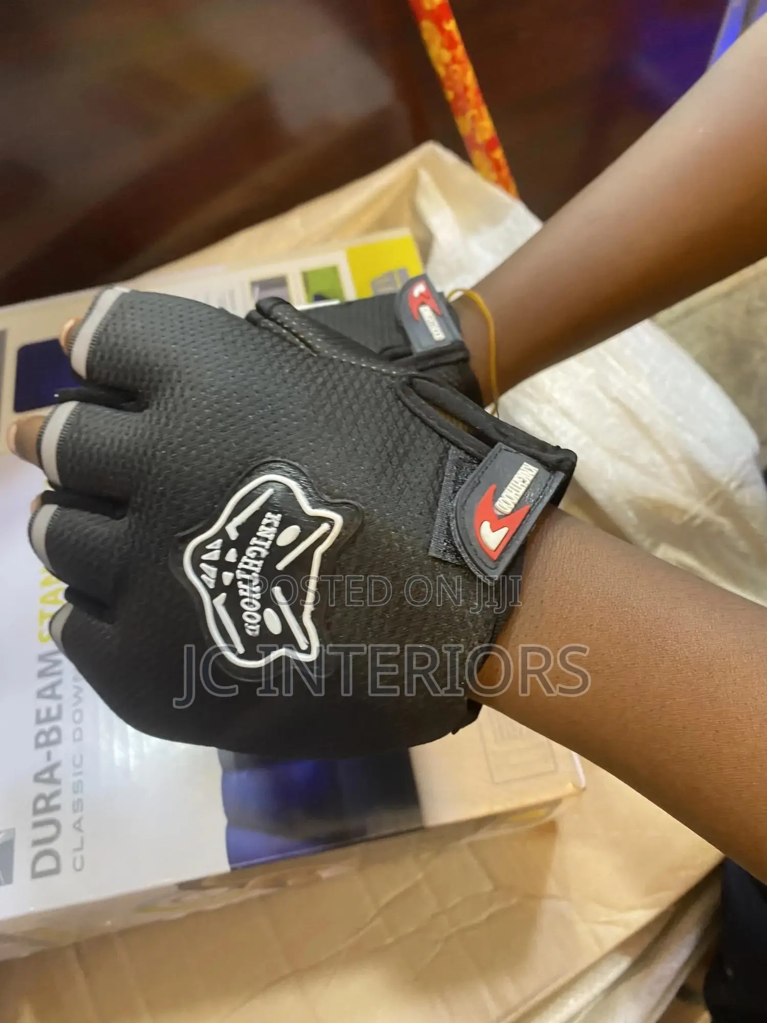 Knighthood Motorcycle Half Hand Grip Gloves