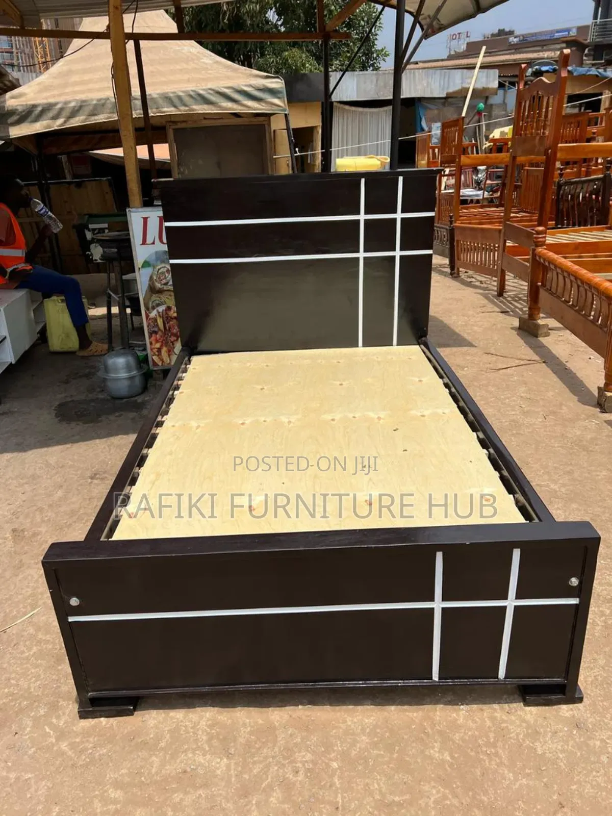 4by6 Tile Bed in Black