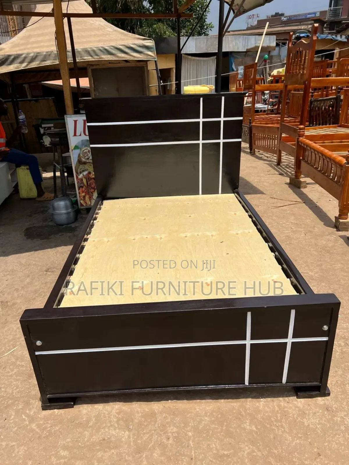 4by6 Tile Bed in Black