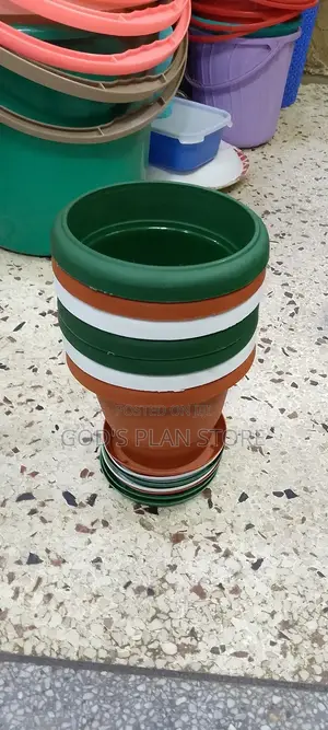 Plastic Flower Pots Small