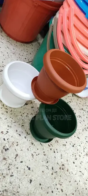 Plastic Flower Pots