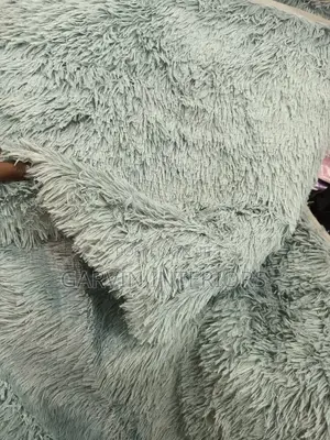 Fluffy Center Carpet