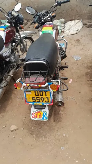Bajaj Boxer 2015 Red