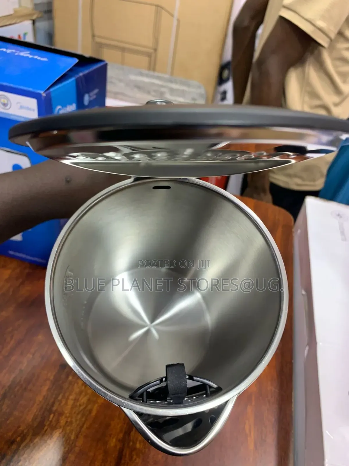 Midea 1.5l Electric Water/Milk Kettles \\ 1800w \\ Mk-Sh15