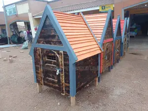 Dogs and Puppy Kennels