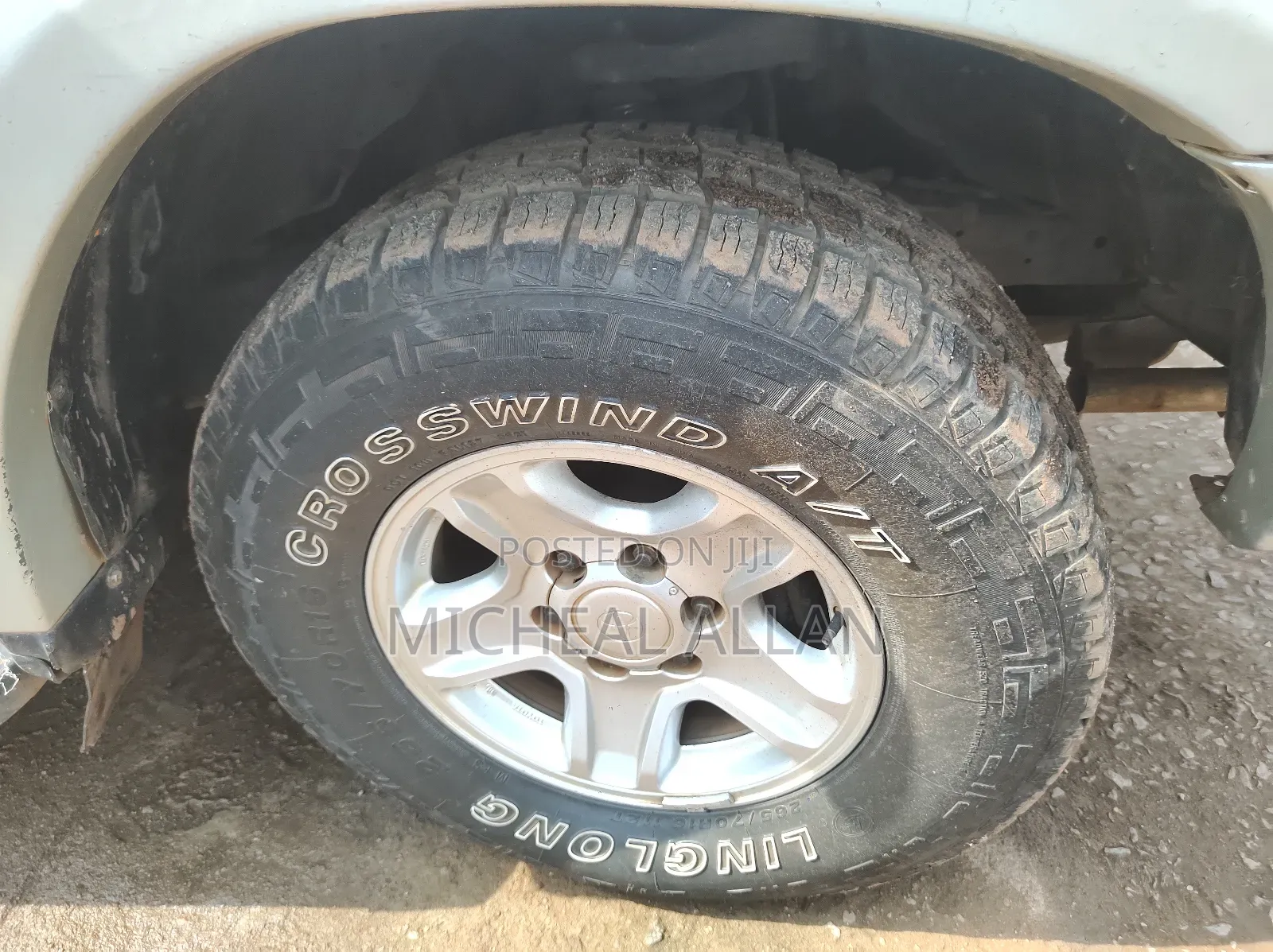 Toyota Land Cruiser Prado 2000 White