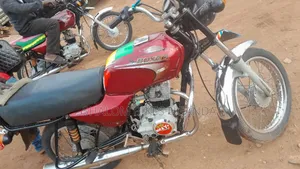 Bajaj Boxer 2017 Red