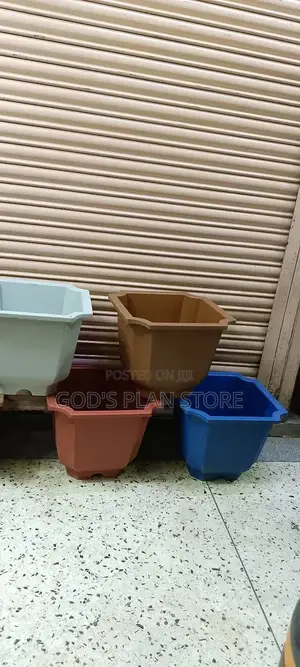 Plastic Flower Pots Square Big
