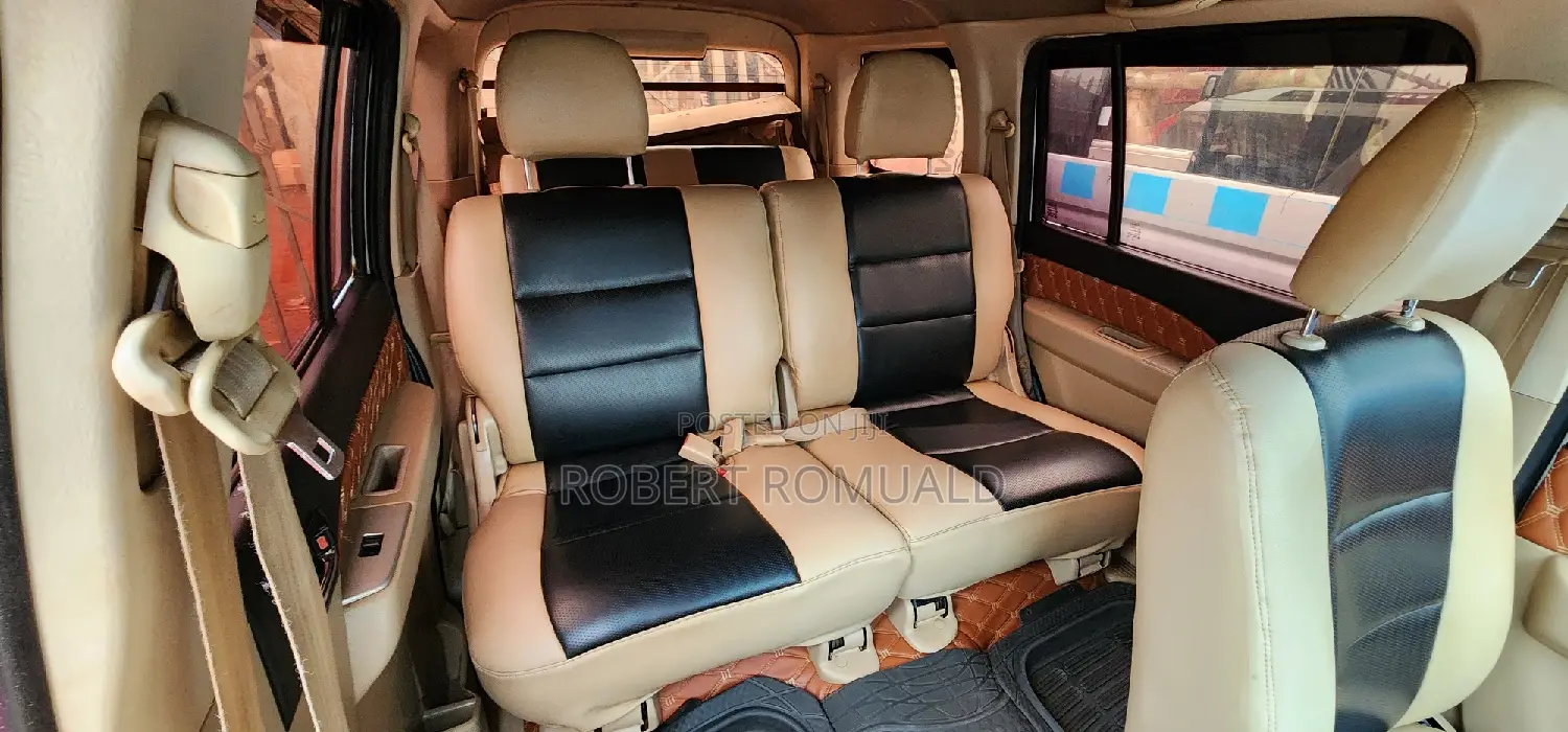 Ford Everest 2010 White