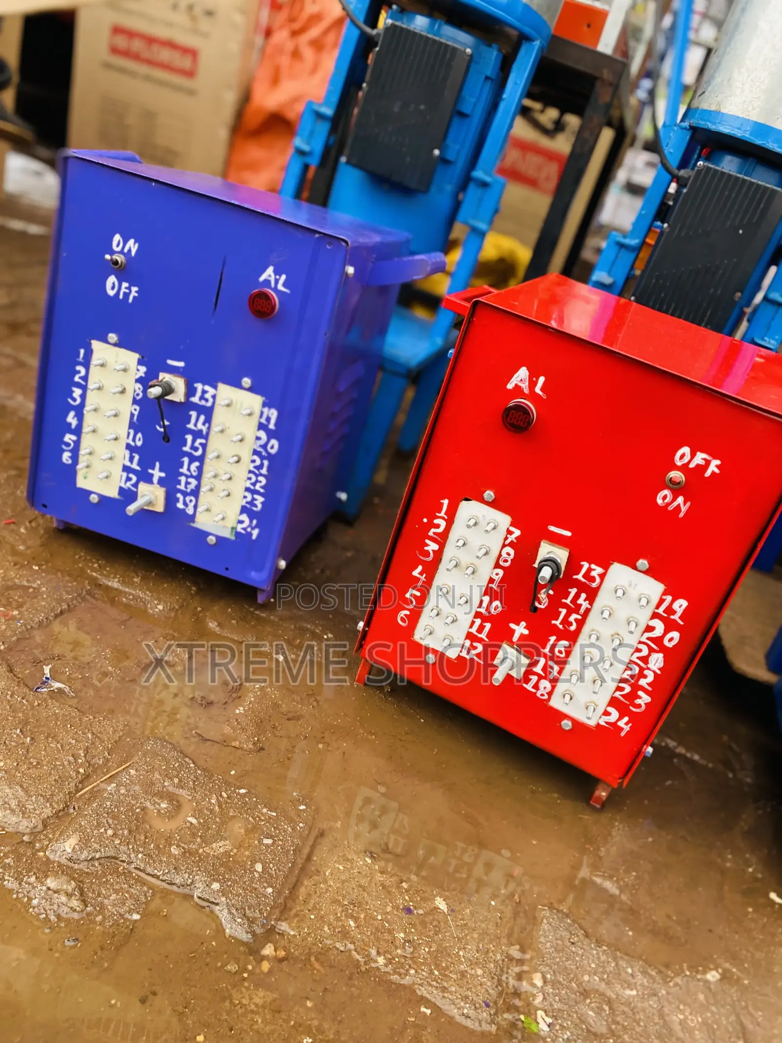 Battery Charger for Commercial Purposes 24batteries