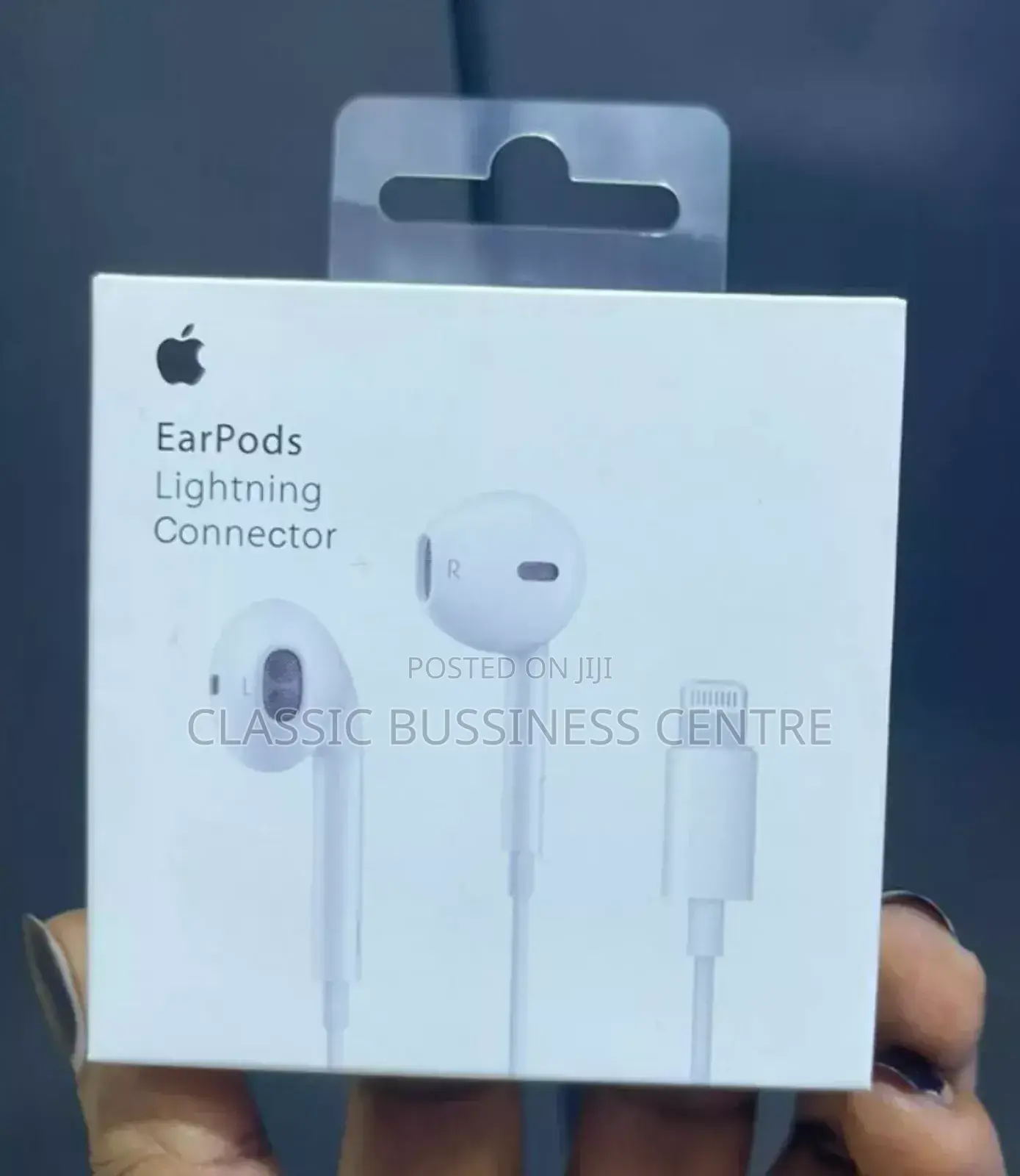 Apple Earpods With Lightening Connector