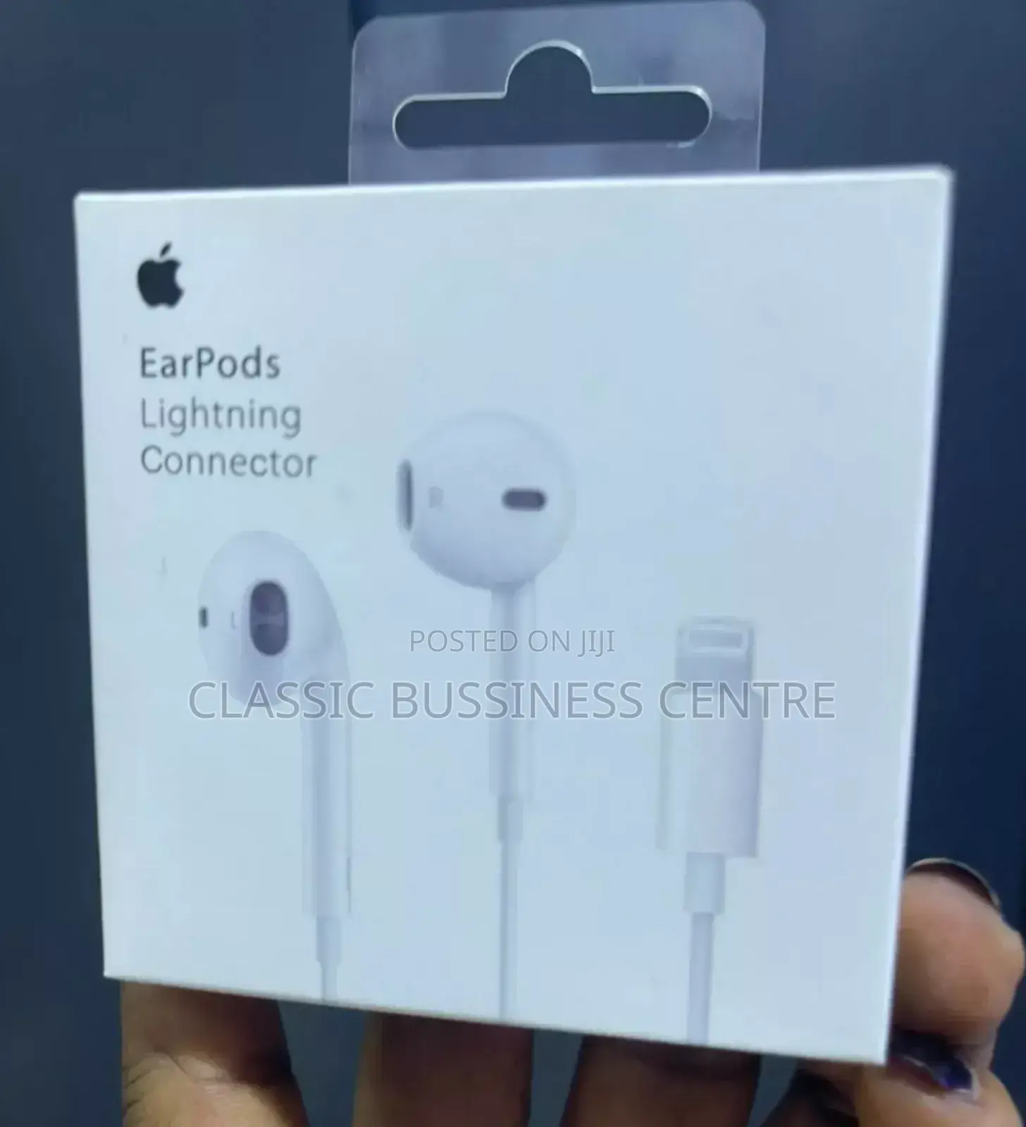 Apple Earpods With Lightening Connector