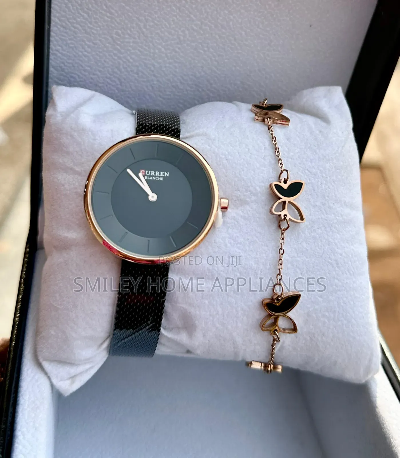Curren Women's Gift Box Wrist Watch Black With a Bracelet