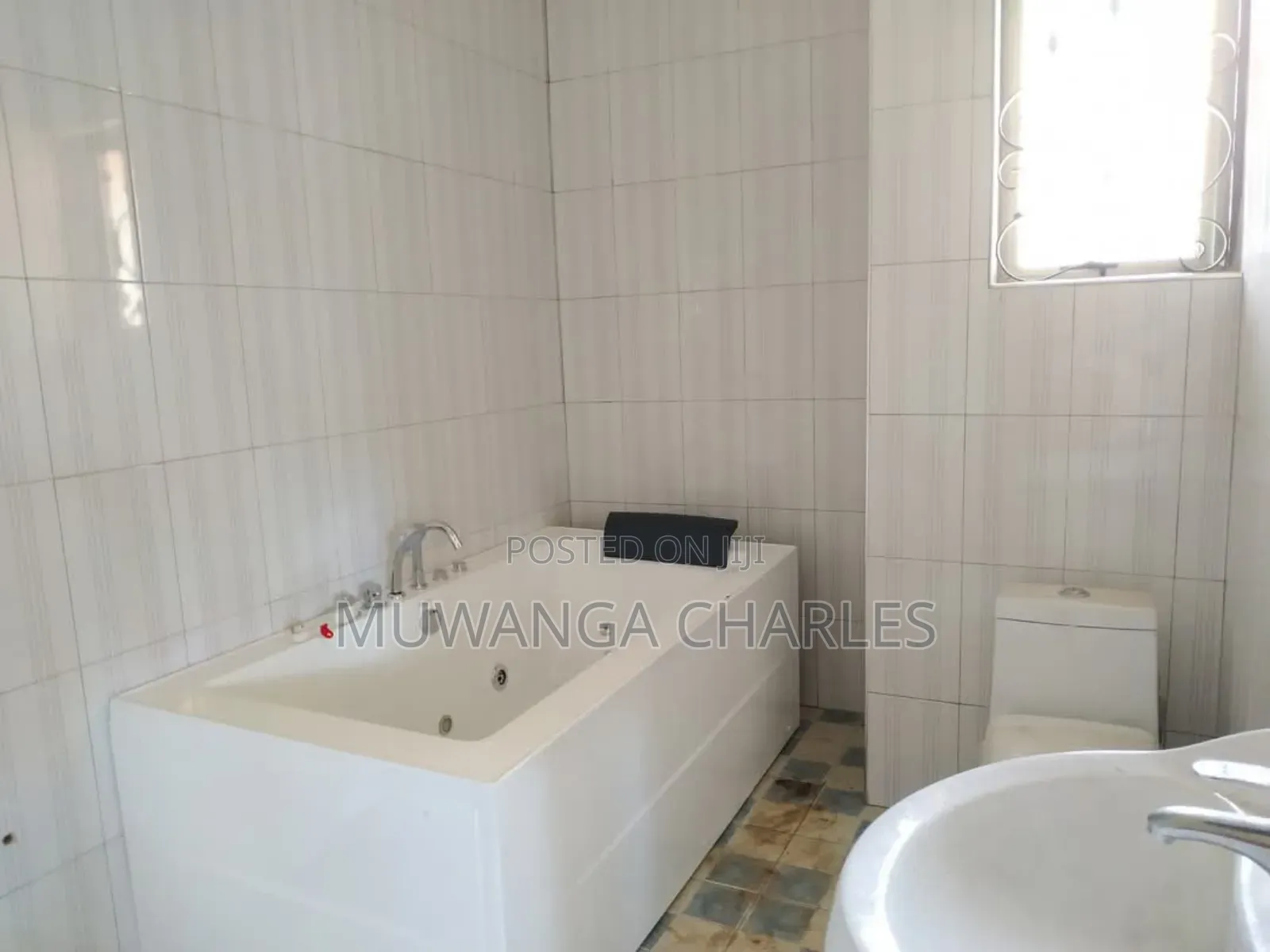 5bdrm Duplex in Fs Properties Ltd, Kira for sale