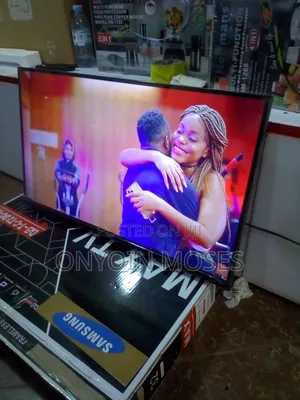 Photo - Digital 32 Inches Samsung Tv With Free to Air Decoder