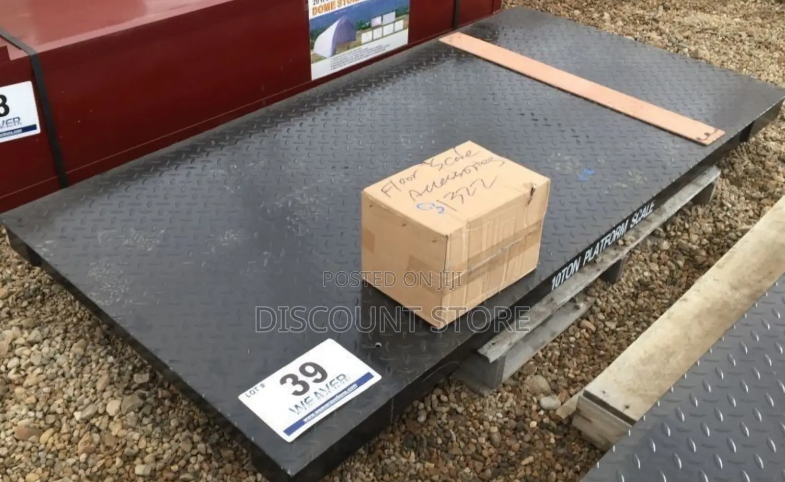 Commercial Industrial Floor Weigh Scales.