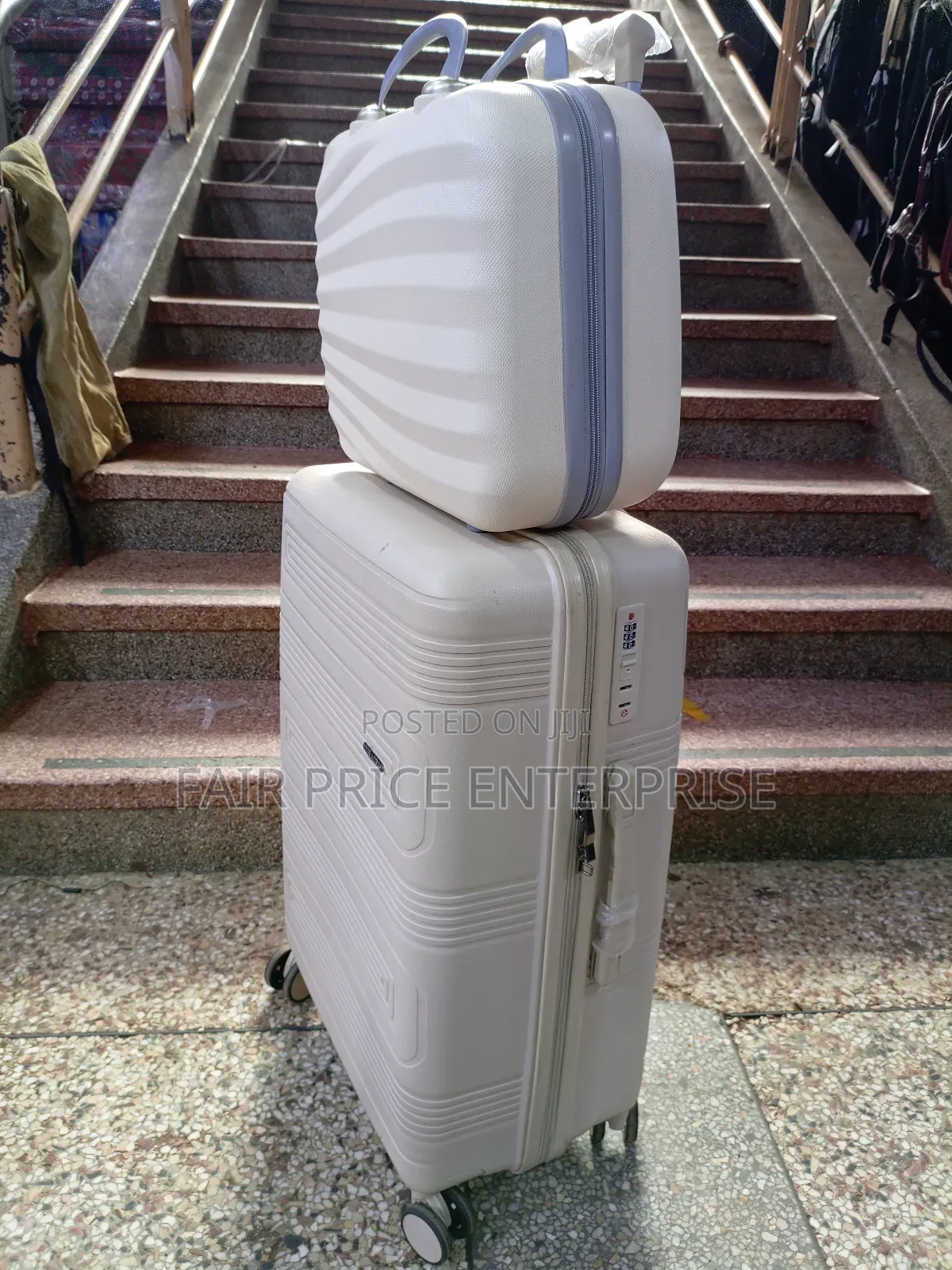 Plastic Suitcases in Medium Size and Beauty Case
