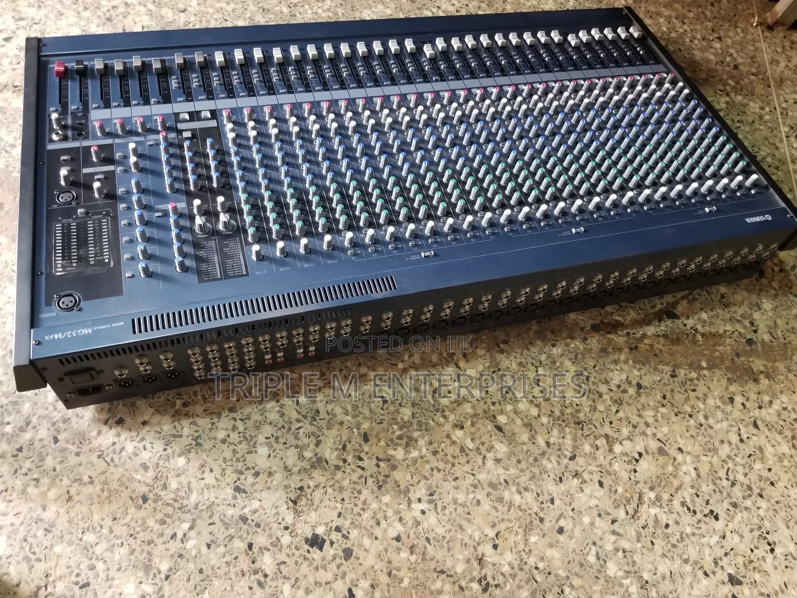Mixer Yamaha Mg 32 Channels