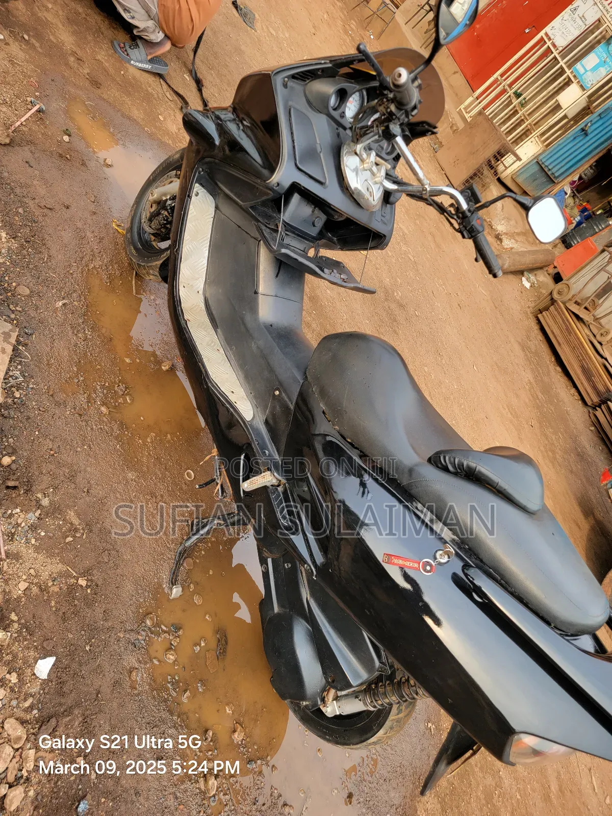 Honda Forza 2019 Black