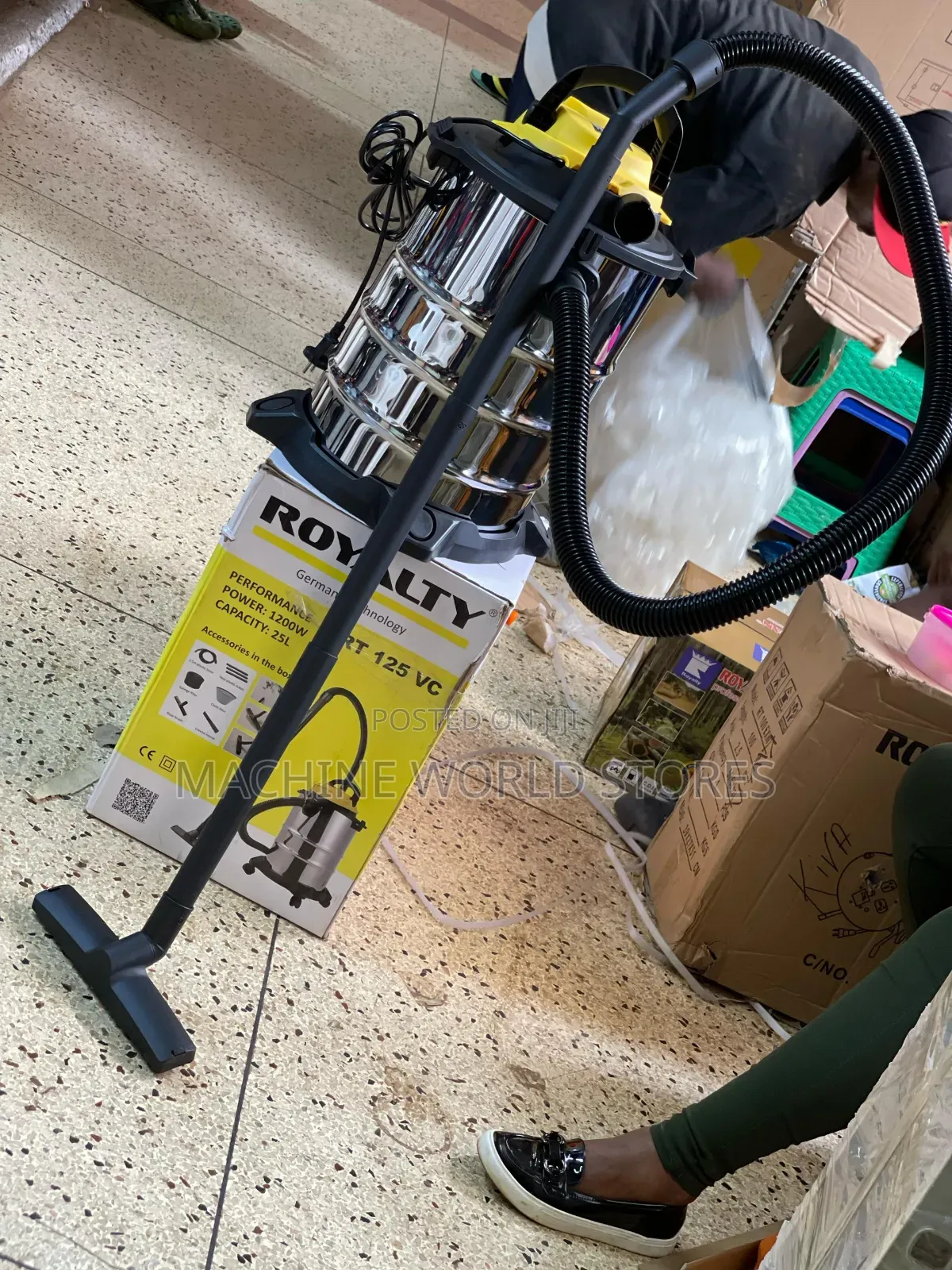 Wet and Dry Vacuum Cleaner Royalty