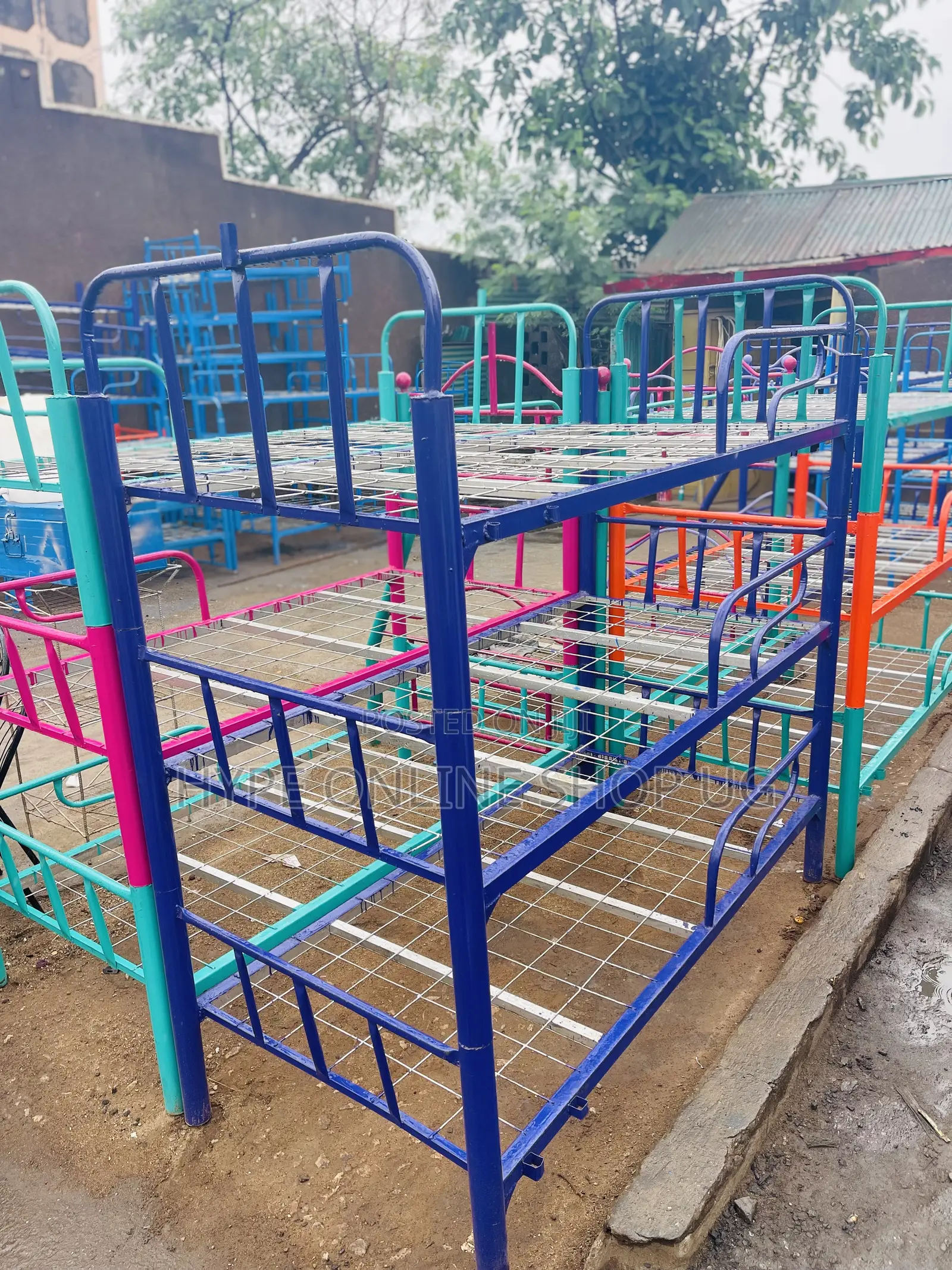 Standard Decker Bed With Ladder and Net Holder