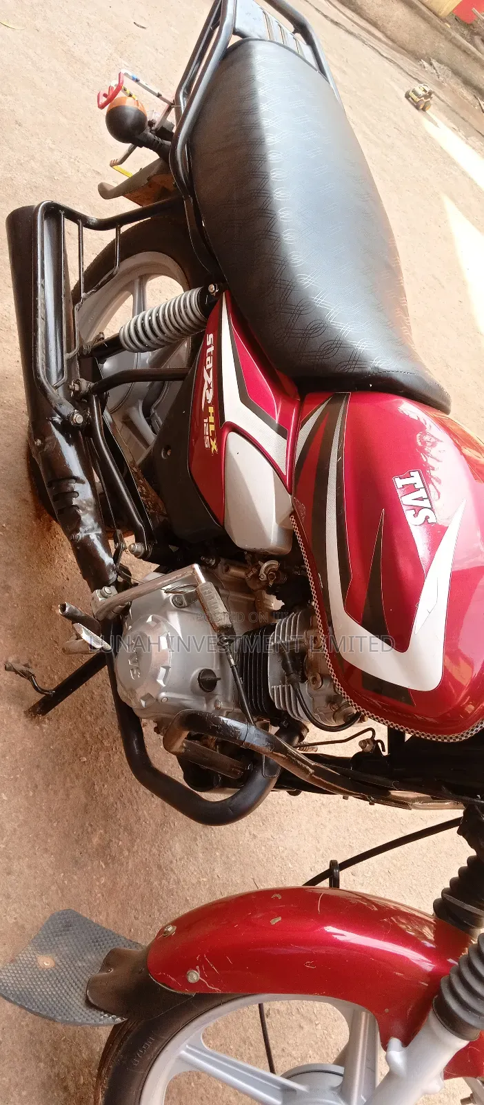 TVS HLX 125 2024 Red
