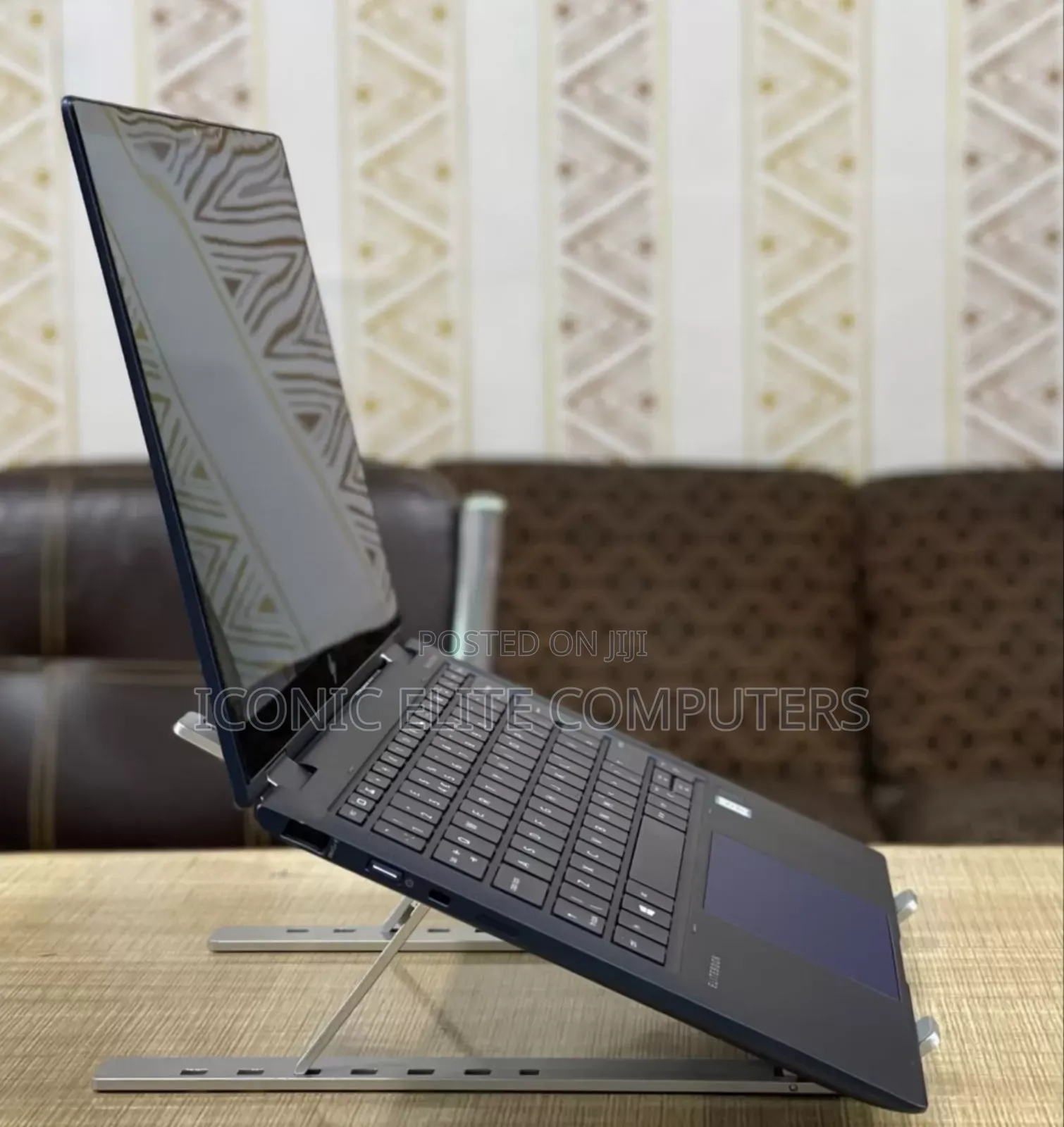 New Laptop HP Dragonfly G1 16GB Intel Core i7 SSD 512GB