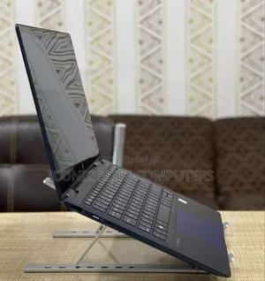 New Laptop HP Dragonfly G1 16GB Intel Core i7 SSD 512GB