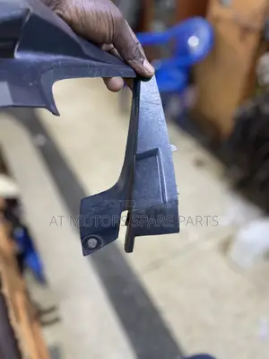 Ford Ranger Wind Screen Lab 2012