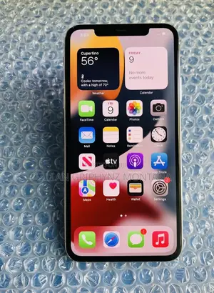 Photo - Apple iPhone 11 Pro Max 256 GB Gold