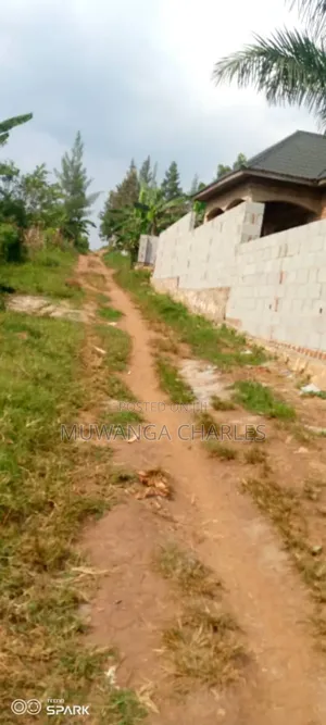Plot for Rent in Kisaasi