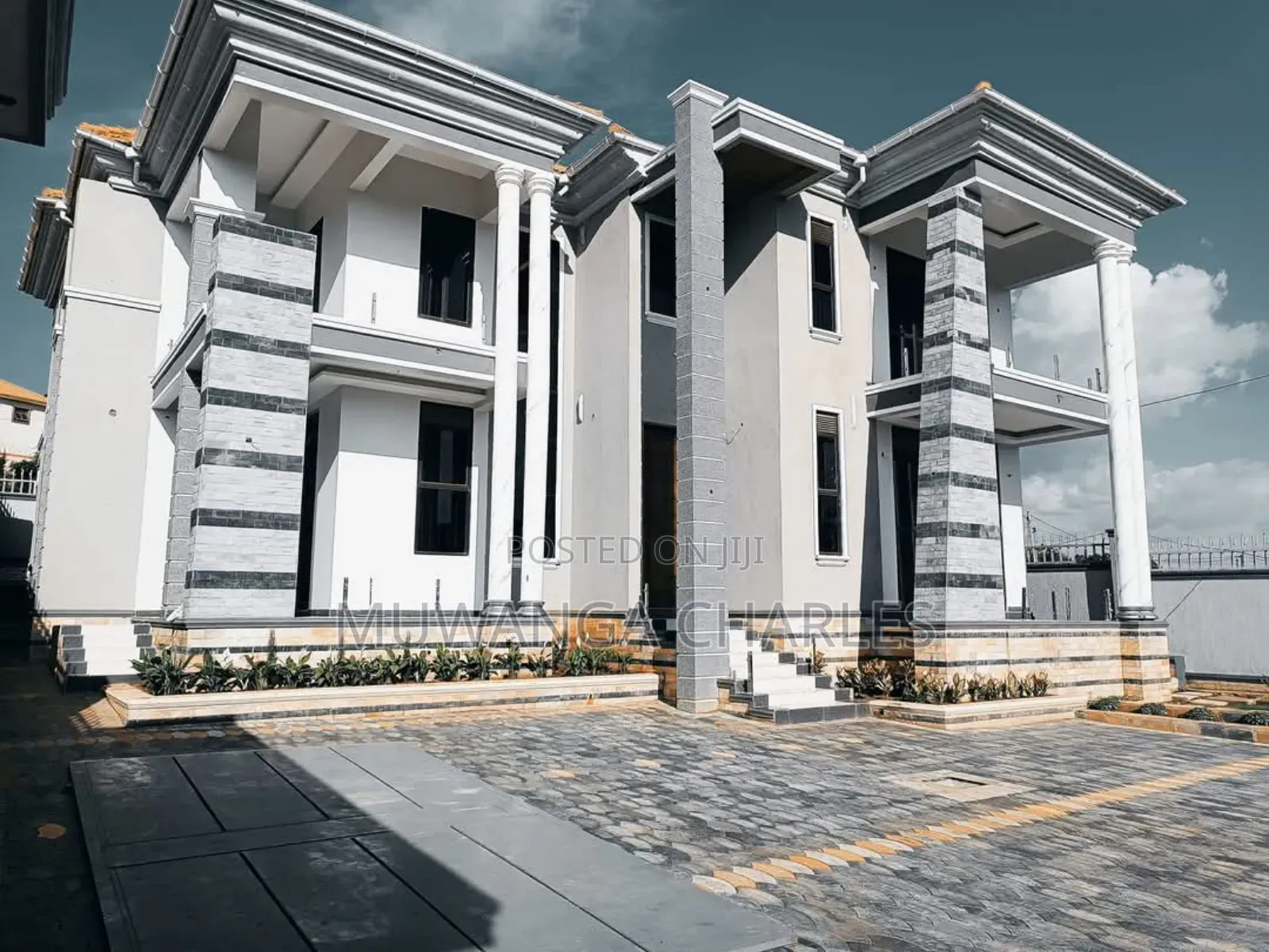 5bdrm Duplex in Fs Properties Ltd, Kira for sale